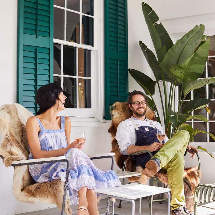 梅德斯通酒店的雅典娜·卡尔德龙和厨师大卫·斯坦德里奇