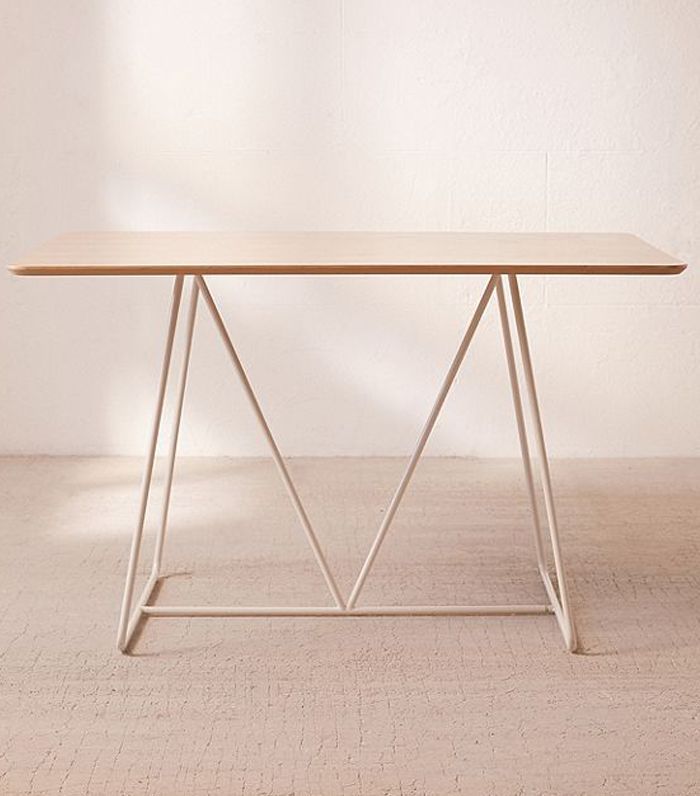 城市户外用品店Airo餐桌