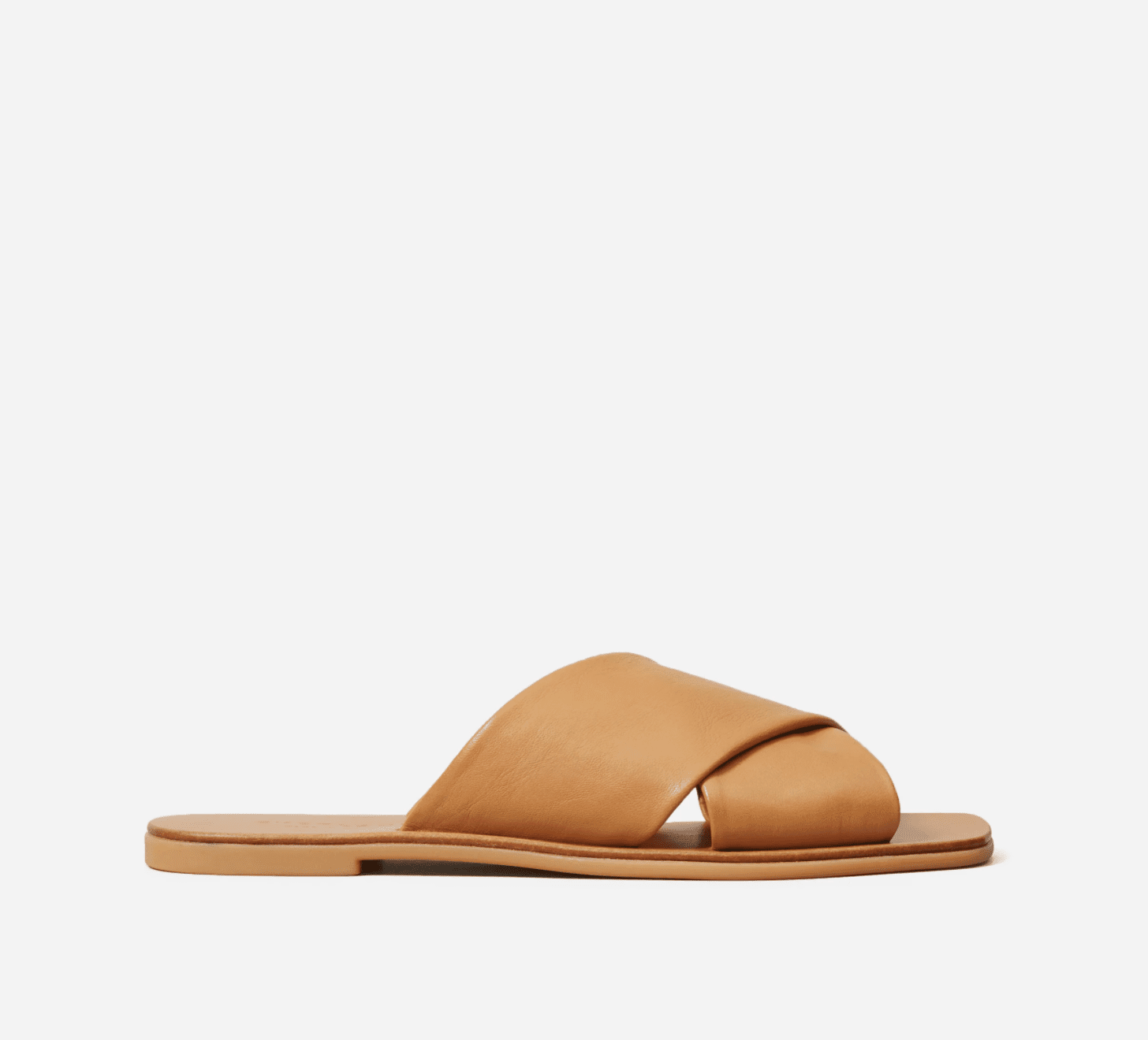 每天都穿跨界凉鞋