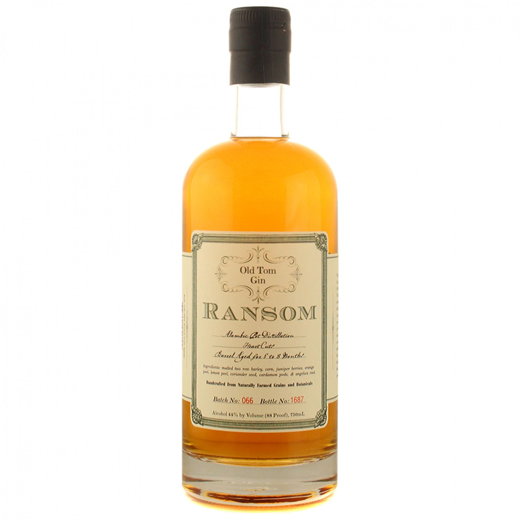 一瓶杜松子酒。