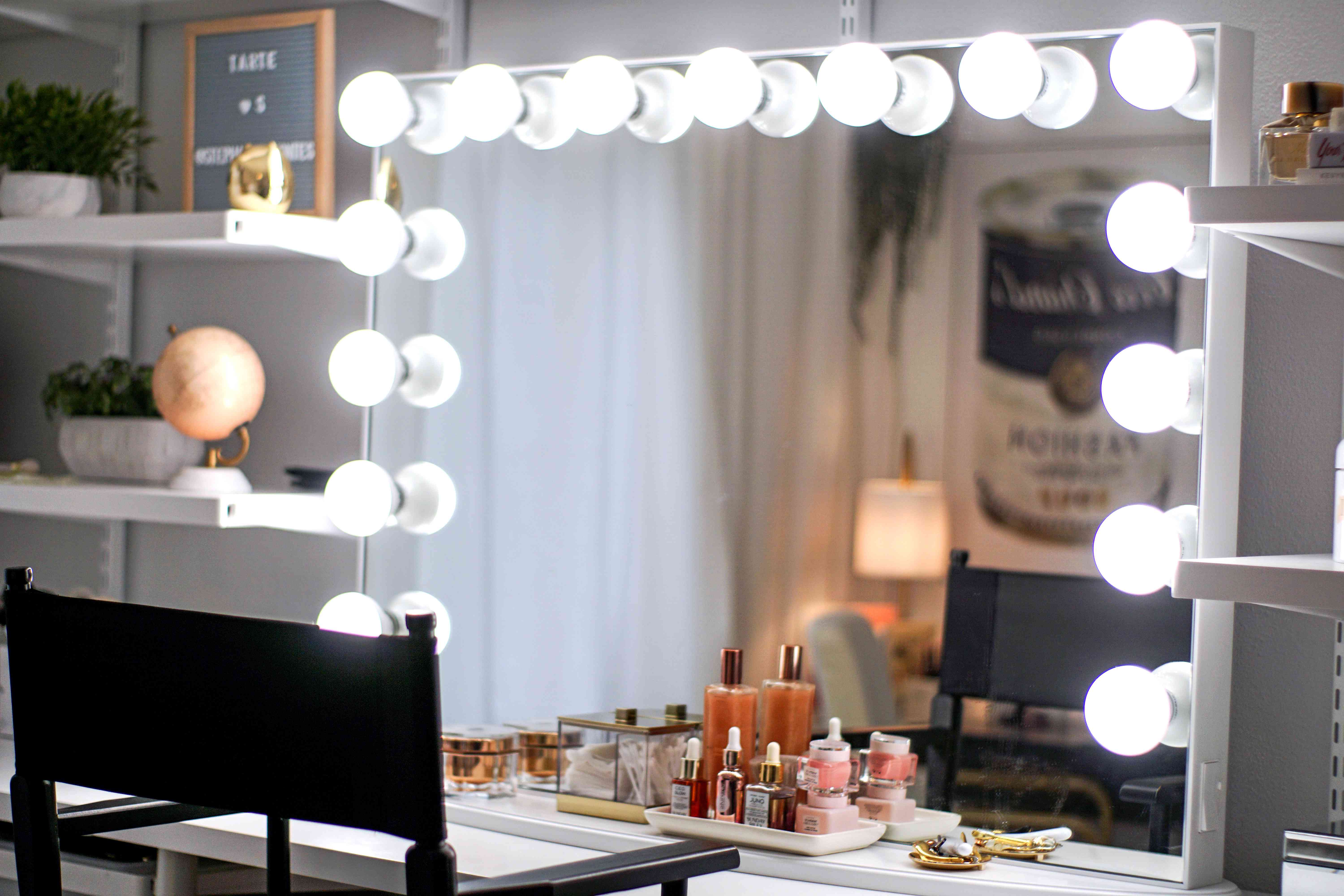 梳妆镜装饰房间