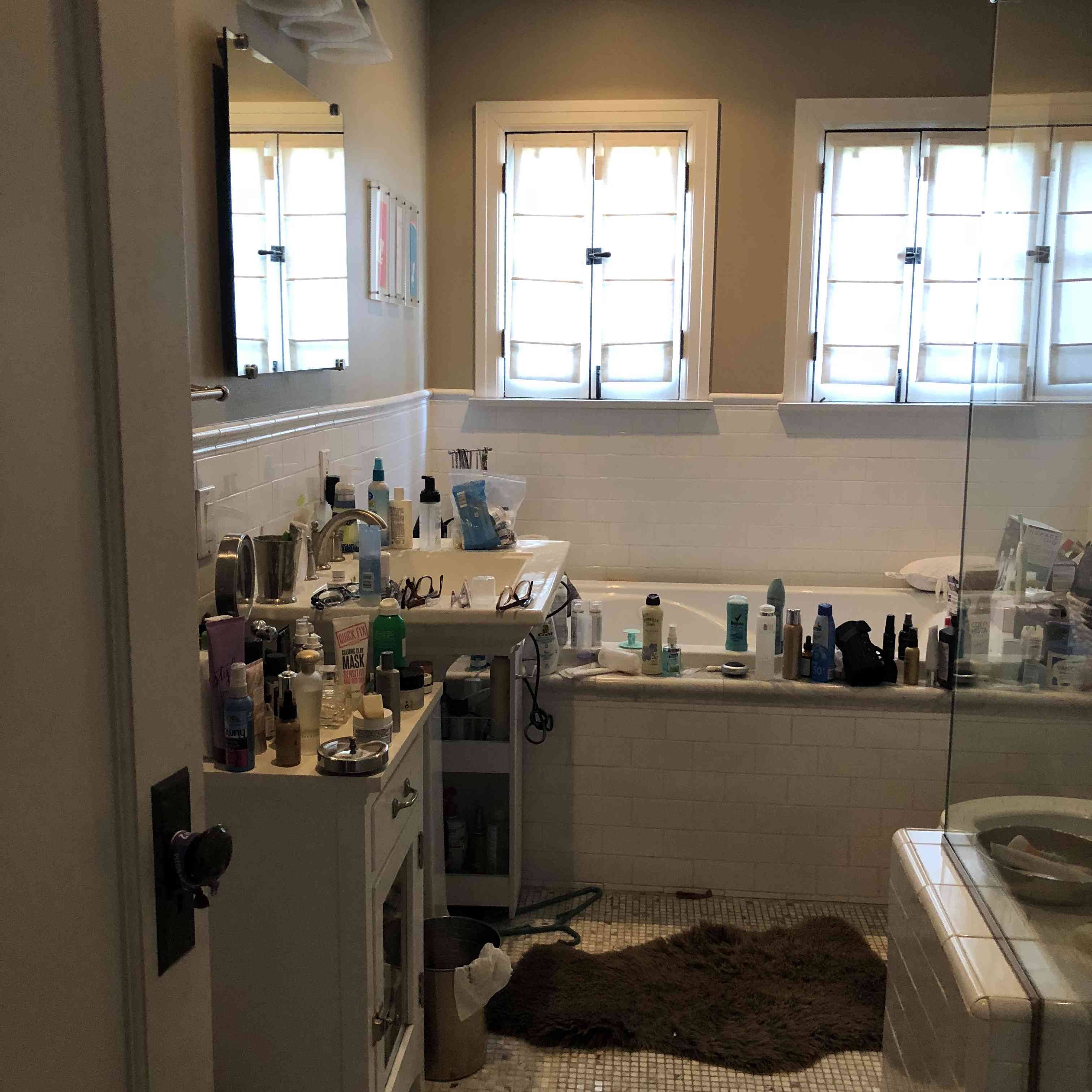 浴室前的照片。