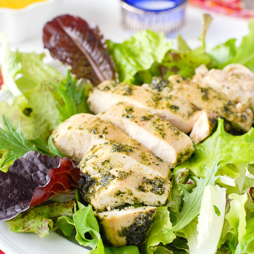 龙蒿香蒜鸡配青菜