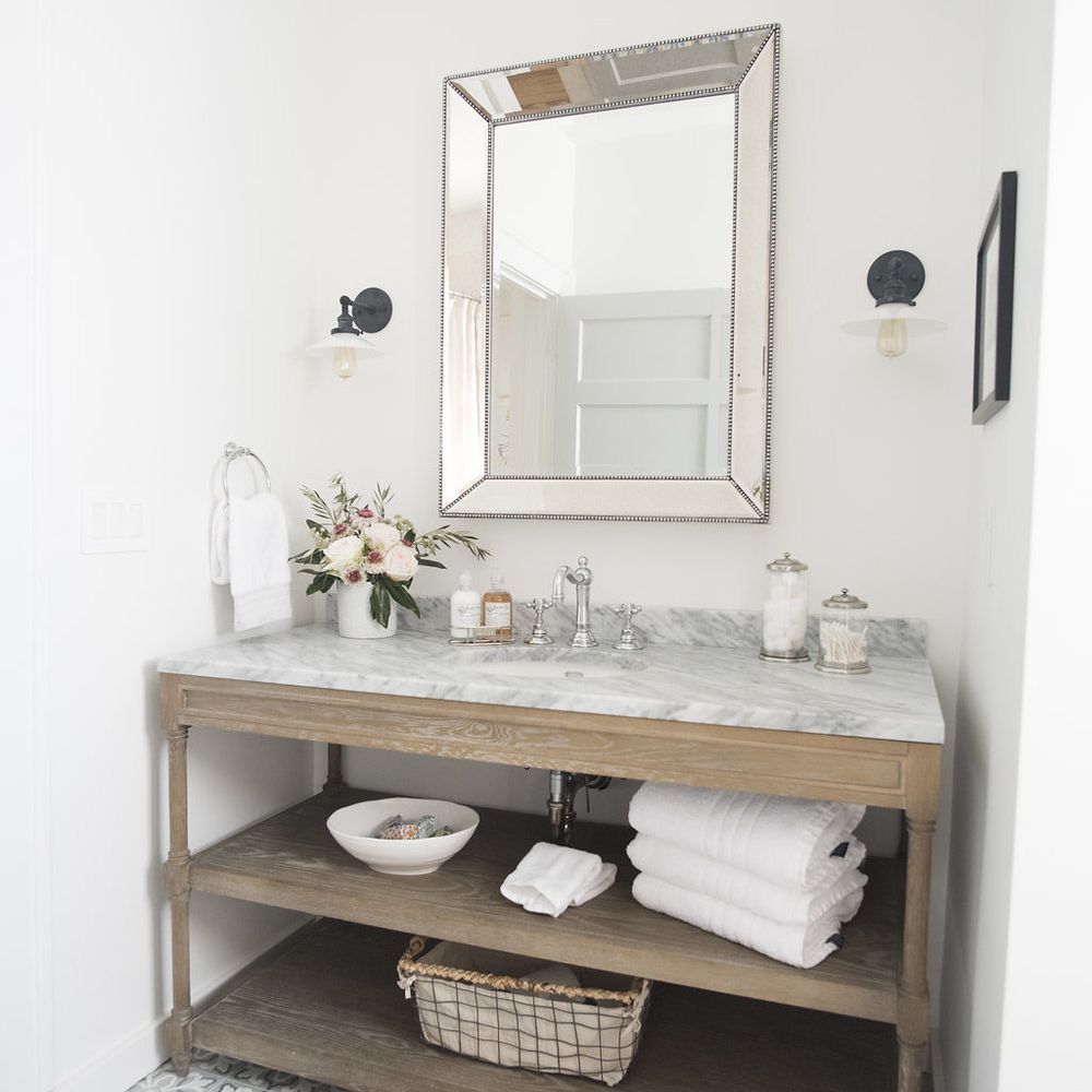 浴室小削减插花。