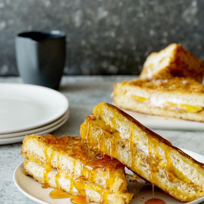 香蕉夹心法式吐司