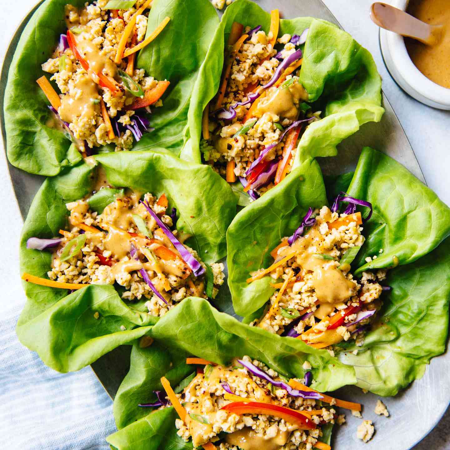 服务菜低碳素食生菜包裹。