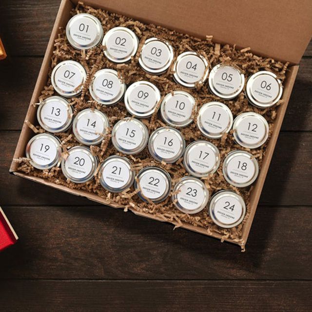 设计蜡烛出现日历