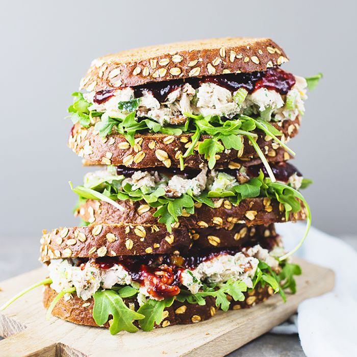 鸡肉沙拉三明治