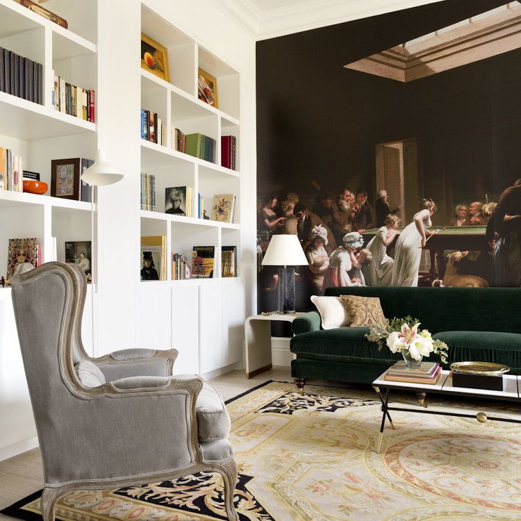 维多利亚时代风景休息室的阅览室。