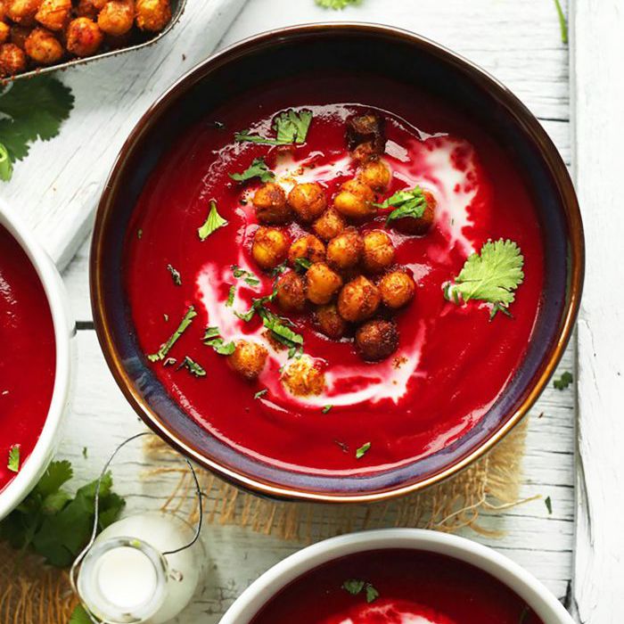 咖喱甜菜汤配檀香鹰嘴豆