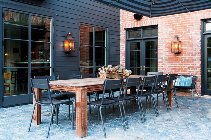 帕萨迪纳主页视频 - 外线