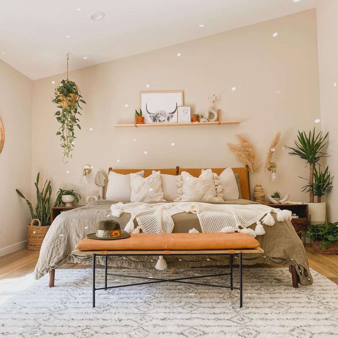 与贝中性放荡不羁的风格的卧室ge accent wall.