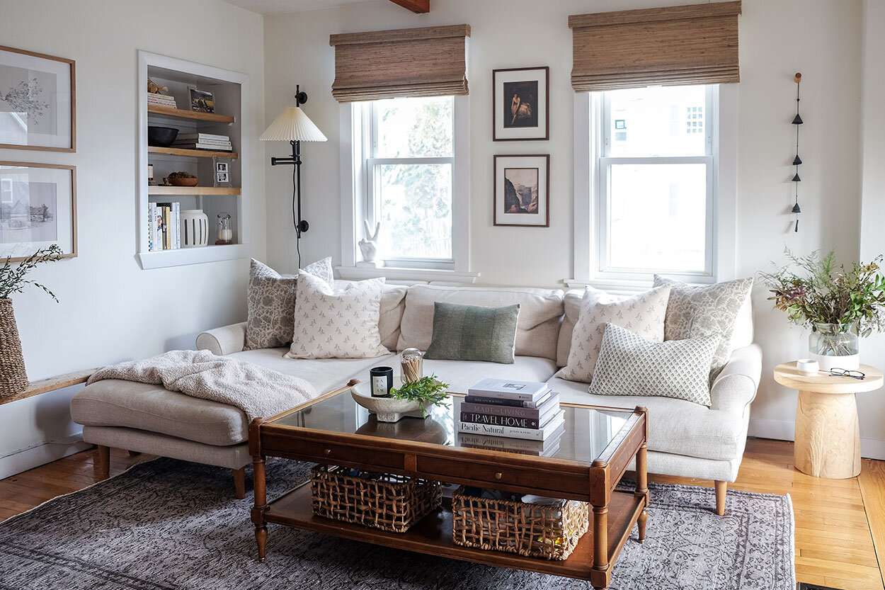 轻盈苍风的客厅。