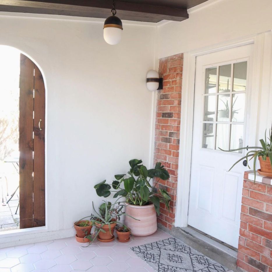 住意识到人行道