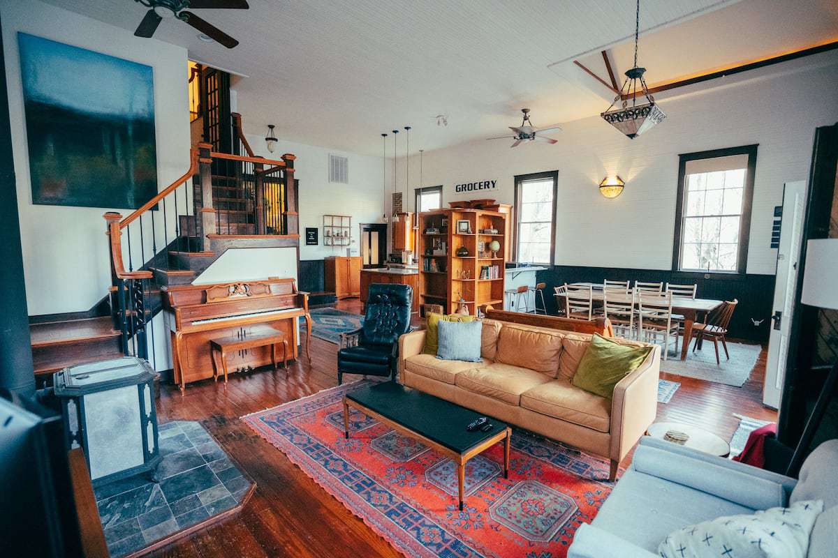 谢南多教堂在宾顿维尔，va