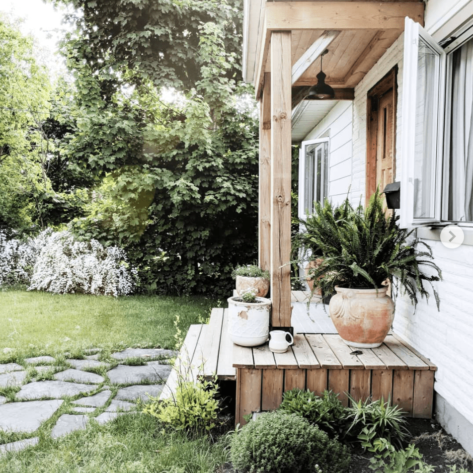 与绿色环境美化的户外前景。