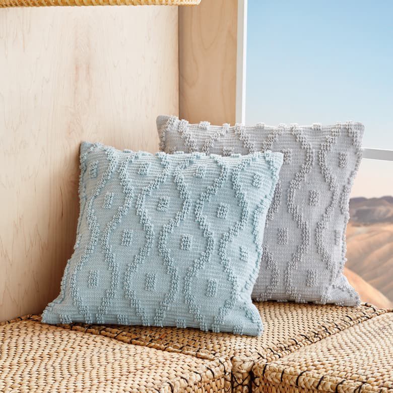 和谐绣花香味特色抱枕