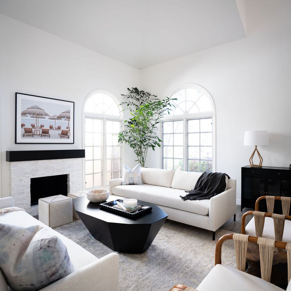 未使用的壁炉与座位