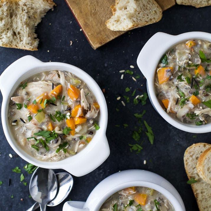 鸡肉和野生稻汤