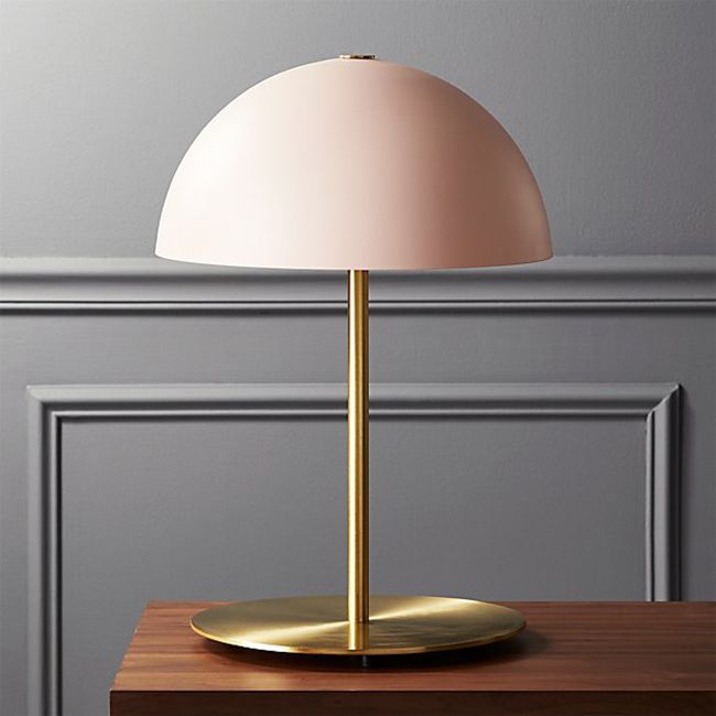 粉红色的台灯金基地。