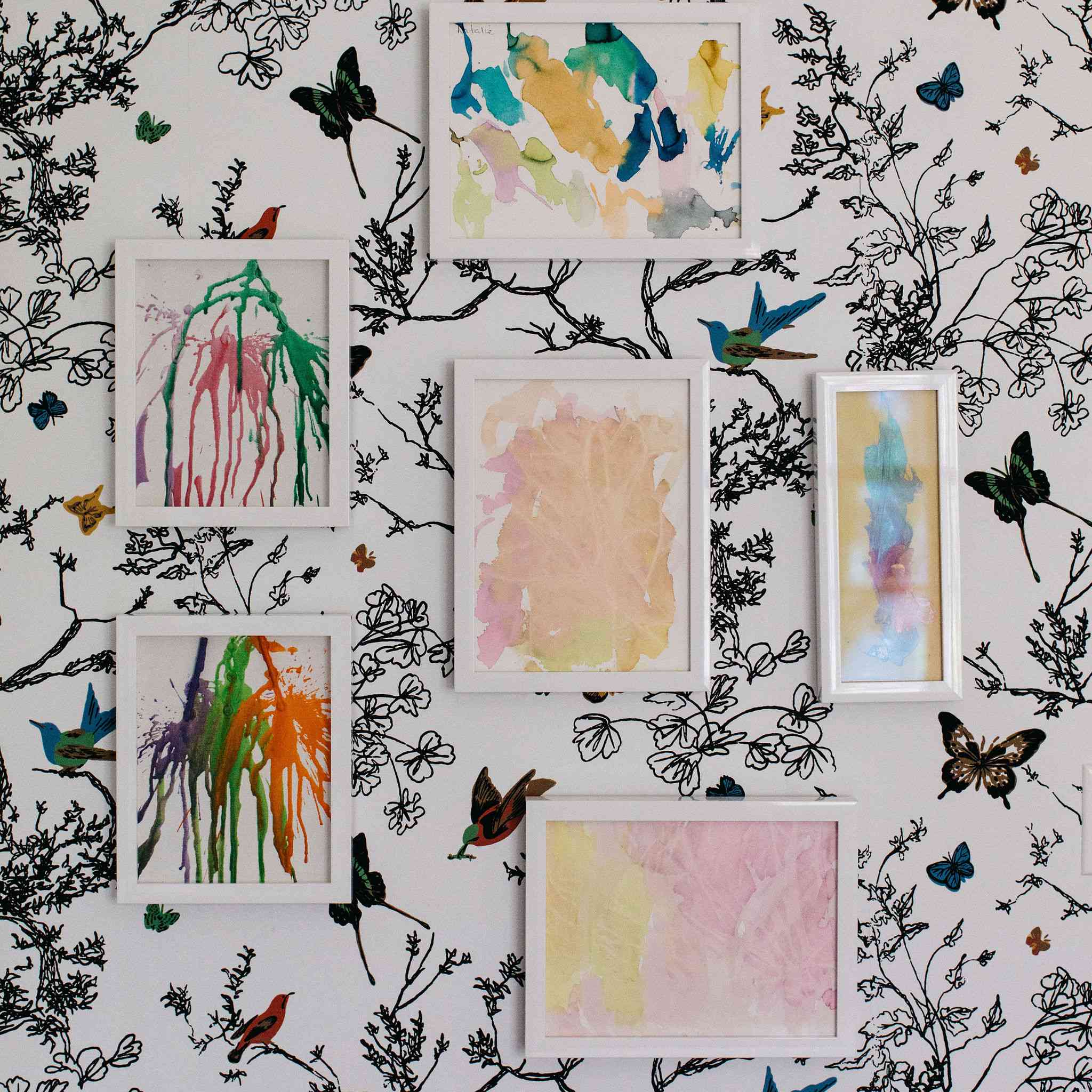 水彩艺术墙纸装饰墙。