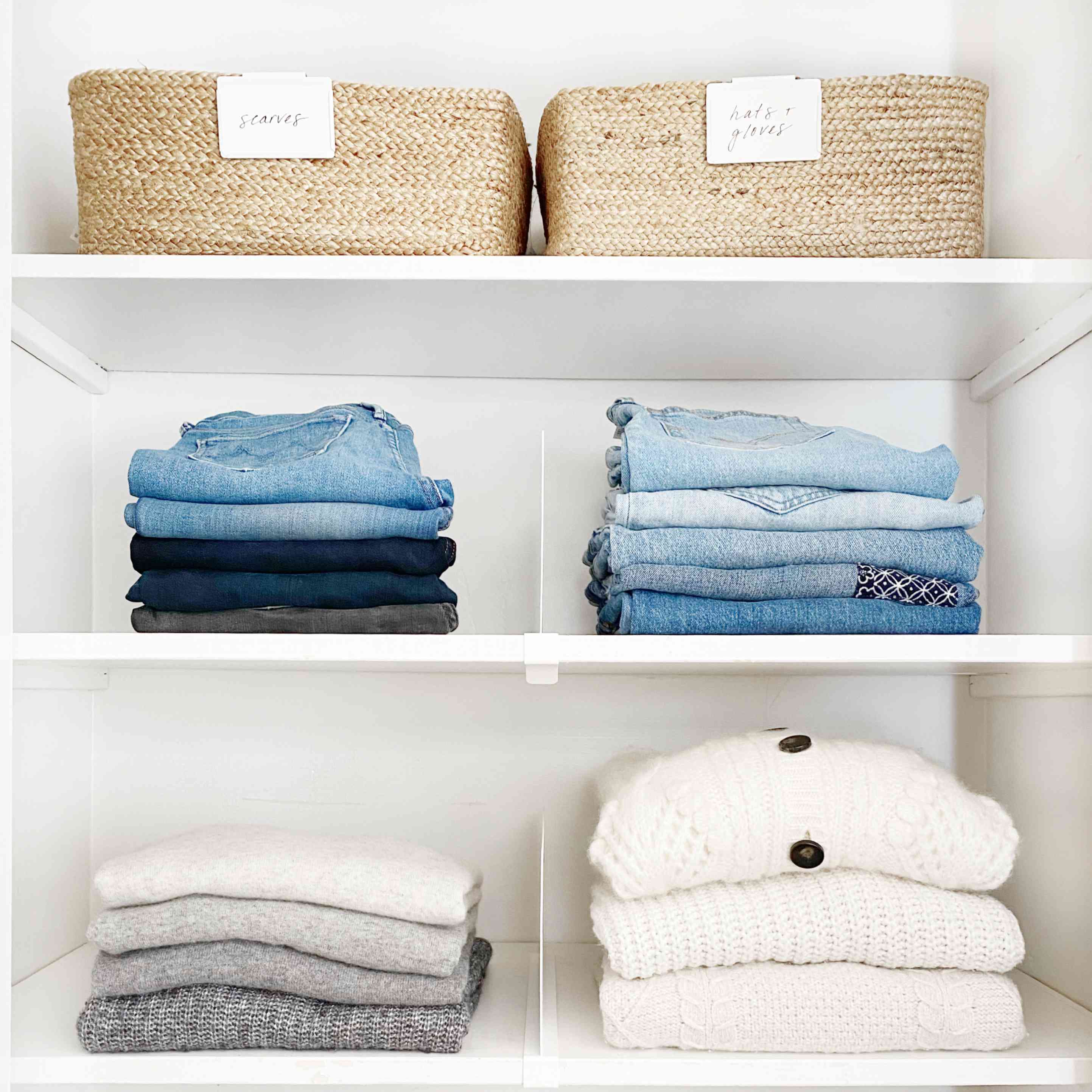 壁橱有明确的货架分隔线