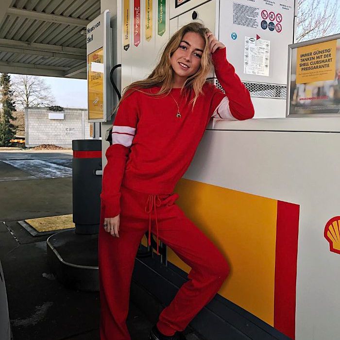 酷机场服装与运动裤