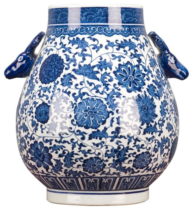 经典的青花瓷花瓶